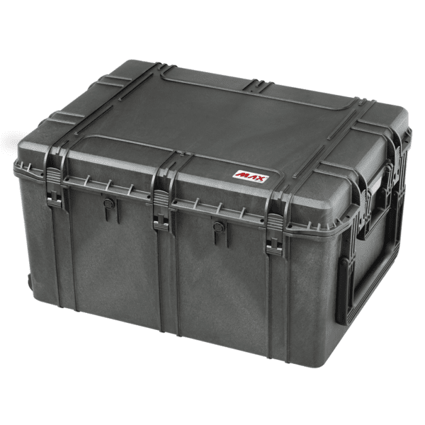 MAX820 closed case